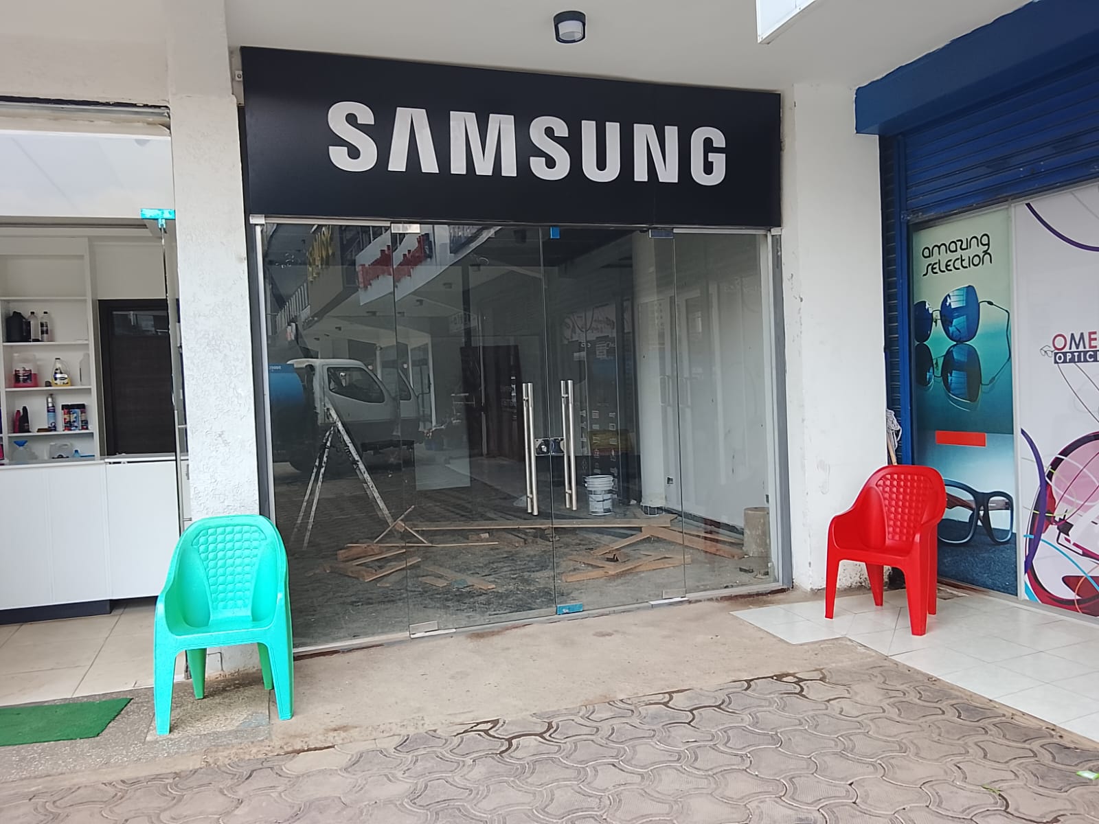 Beautifully Designed Shop Spaces for Rent in Lavington, Gitanga Road.