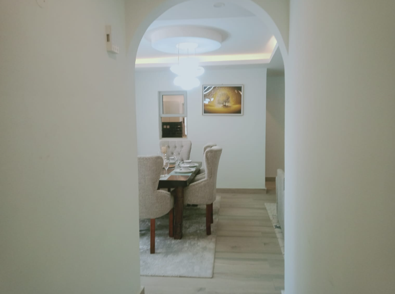 Spacious 2 Bedroom Apartments in Riverside Drive