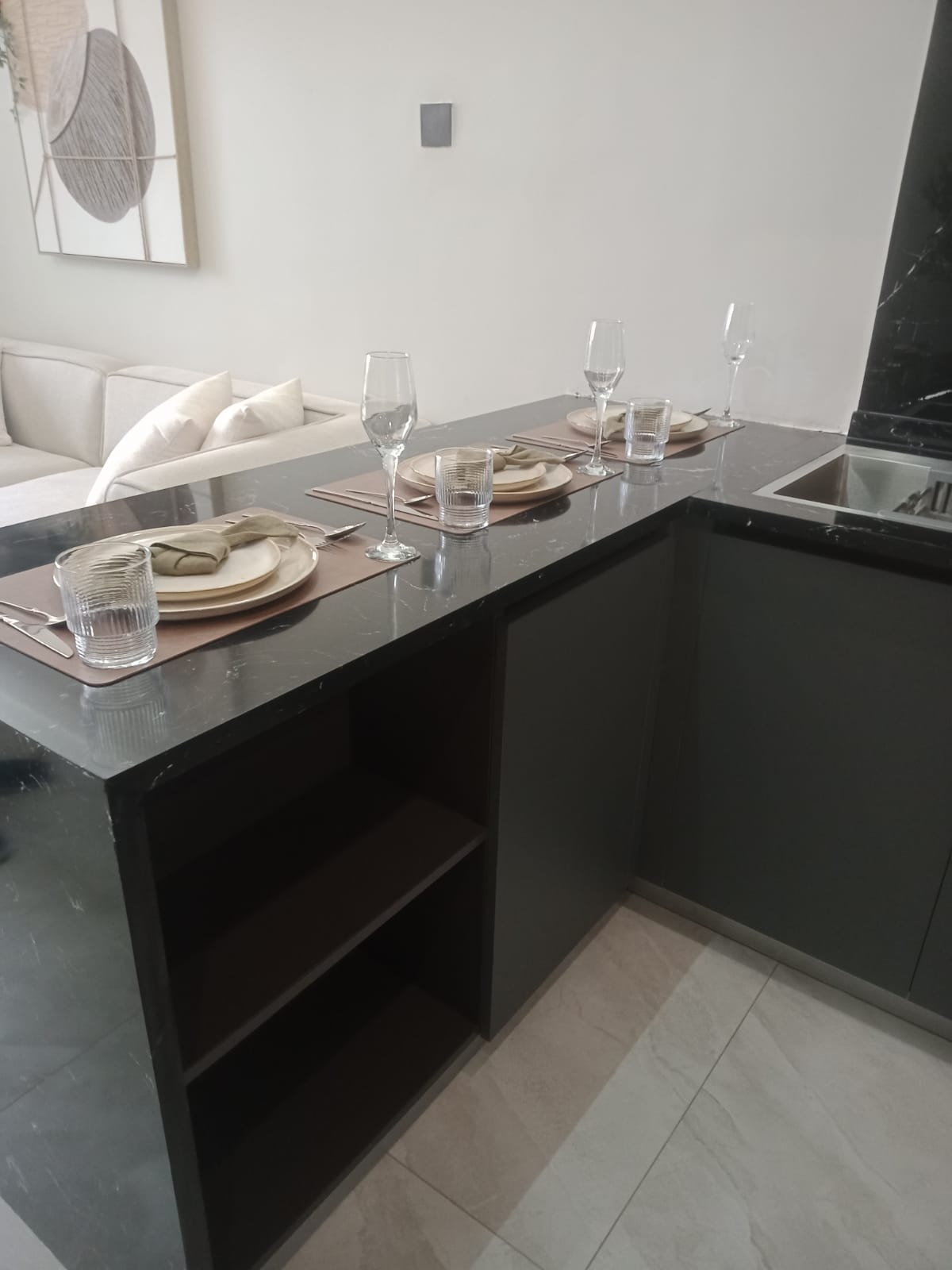 Beautifully Designed 1 Bedroom in Westlands
